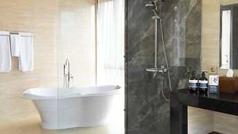 Luxurious Family 6 Br Villa in Seminyak Breakfast Include