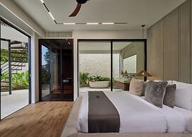 The River Villa by BREIG