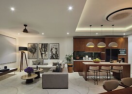 The River Villa by BREIG