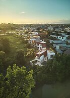 The River Villa by BREIG