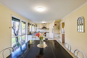 StayAU Cozy Family Comfort 5BRM Glen