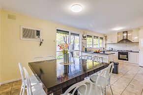 StayAU Cozy Family Comfort 5BRM Glen