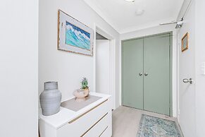 Premium 1 Bedroom Apartment Sleeps 4