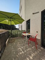 Charmy Studio Tamara