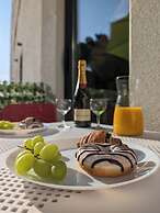 Charmy Studio Tamara