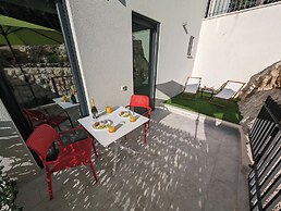 Charmy Studio Tamara