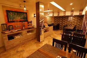 Goroomgo La Hilla Vista Mussoorie