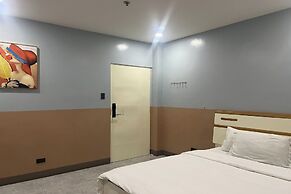 Qingqing Hotel Pasay Manila near MOA