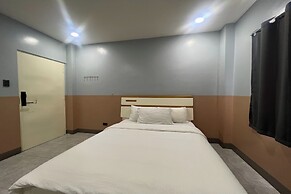 Qingqing Hotel Pasay Manila near MOA
