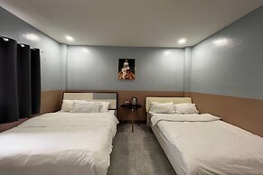 Qingqing Hotel Pasay Manila near MOA