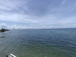 Sea Breeze Beachfront Villa Cebu