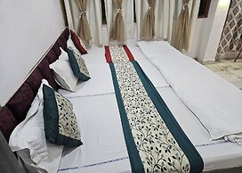 The Fazar Residency Near Hazrat Nizamuddin Dargah.