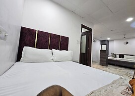 The Fazar Residency Near Hazrat Nizamuddin Dargah.