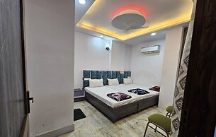 The Fazar Residency Near Hazrat Nizamuddin Dargah.