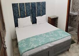 The Fazar Residency Near Hazrat Nizamuddin Dargah.