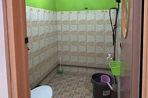 Family 24 Hotel near Pantai Cipatujah