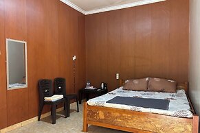 Family 24 Hotel near Pantai Cipatujah