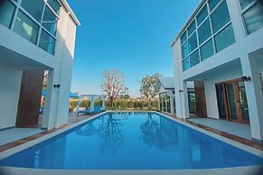 Buffalo Island Resort