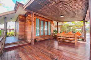 Buffalo Island Resort