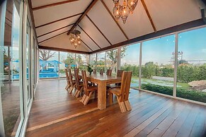 Buffalo Island Resort