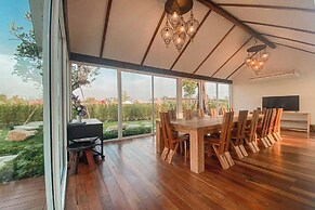 Buffalo Island Resort