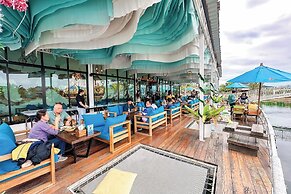 Buffalo Island Resort