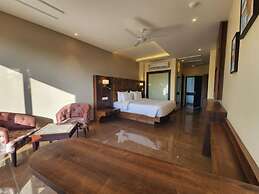 Goroomgo Portola Hotel By Parkside Dharamshala
