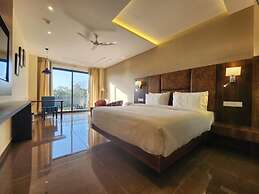 Goroomgo Portola Hotel By Parkside Dharamshala