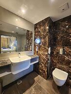 Goroomgo Portola Hotel By Parkside Dharamshala