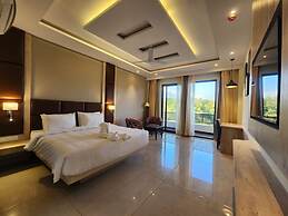 Goroomgo Portola Hotel By Parkside Dharamshala