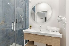 Bel Mare Apartment for 4 by Renters