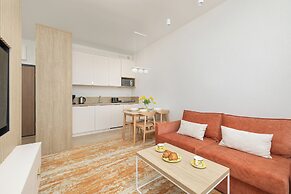 Bel Mare Apartment for 4 by Renters