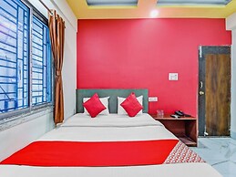 Goroomgo Hotel Narayanan Kolkata
