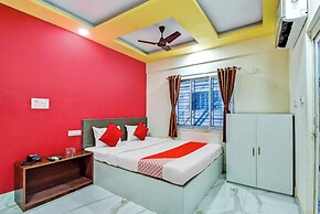 Goroomgo Hotel Narayanan Kolkata