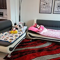 Free Shuttle 2 Queen Disney Area