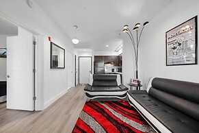 Free Shuttle 2 Queen Disney Area