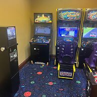 Free Shuttle 2 Queen Disney Area