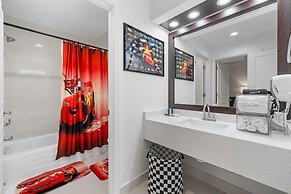 Free Shuttle 2 Queen Disney Area