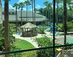 Free Shuttle 2 Queen Disney Area