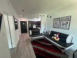 Free Shuttle 2 Queen Disney Area