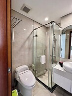 Luxury Condotel in Vinhomes Royal City