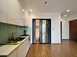 Luxury Condotel in Vinhomes Royal City