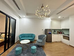 Luxury Condotel in Vinhomes Royal City