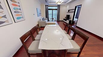 Luxury Condotel in Vinhomes Royal City