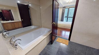 Luxury Condotel in Vinhomes Royal City