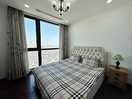 Luxury Condotel in Vinhomes Royal City