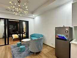 Luxury Condotel in Vinhomes Royal City