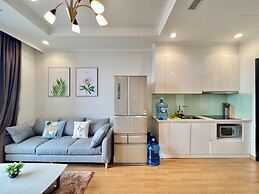 Luxury Condotel in Vinhomes Royal City