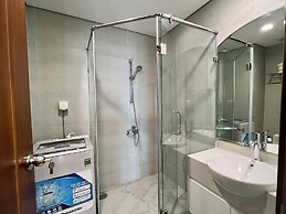 Luxury Condotel in Vinhomes Royal City