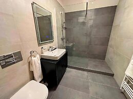Apartments by Prague City Golf